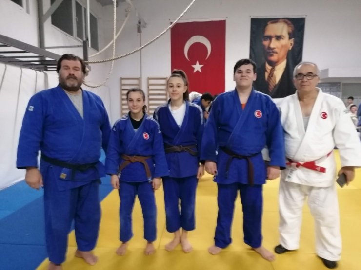 Yunusemreli judocular ümitler Türkiye Şampiyonasına hazırlanıyor