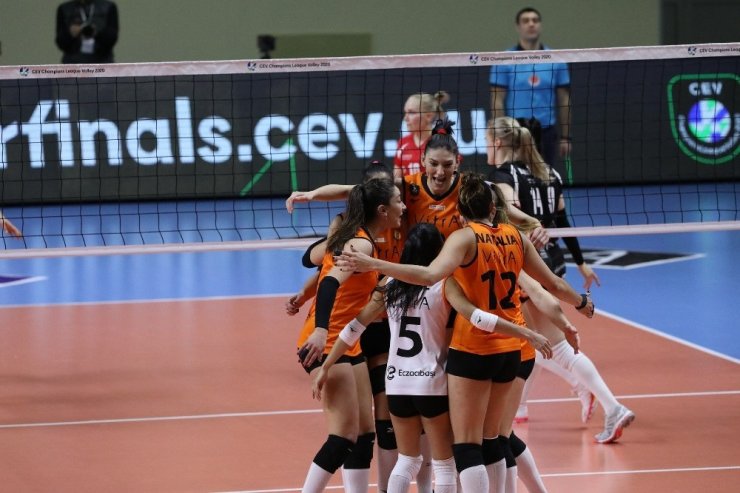 2020 CEV Şampiyonlar Ligi: Eczacıbaşı VitrA: 3 - LP Salo: 0