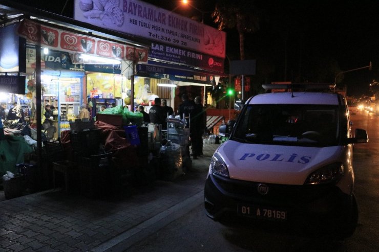 Tabancasıyla oynayan kişi kazara kendini vurdu