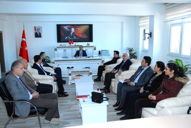 Bahşılı Kaymakamı Ahmet Altun, halk toplantısı düzenledi