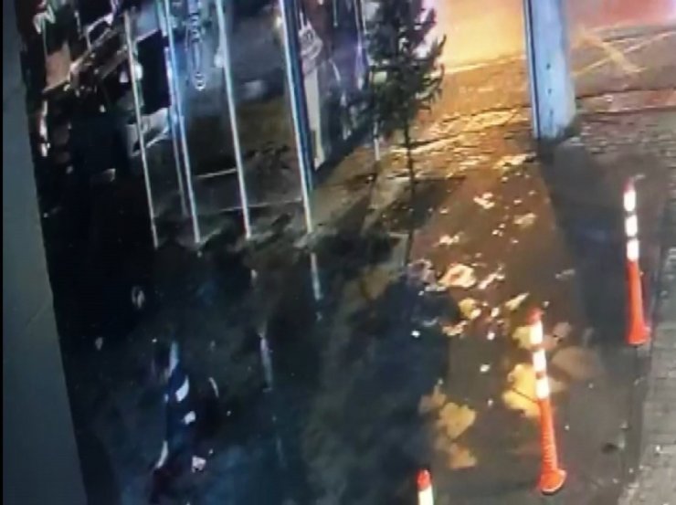 Pompalı tüfekle 2 kişiyi böyle vurdu