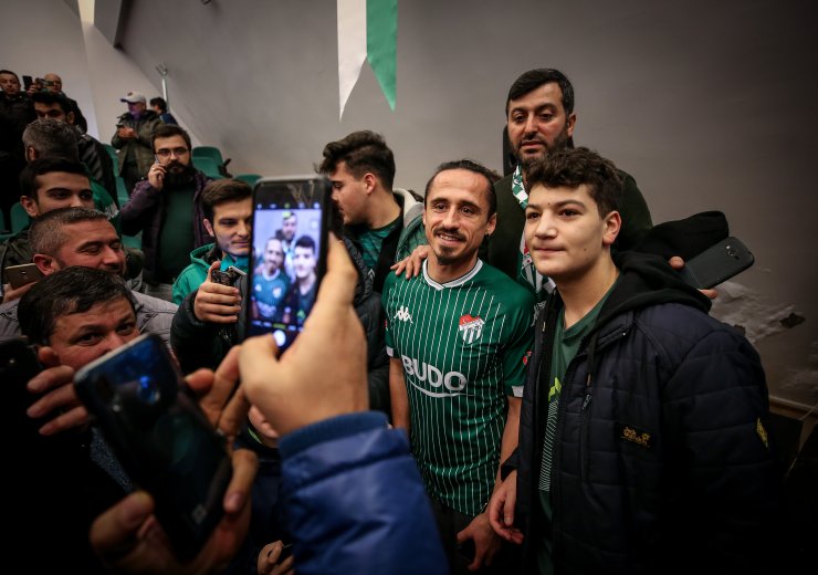 Bursaspor yeni transferlerine imza töreni düzenledi