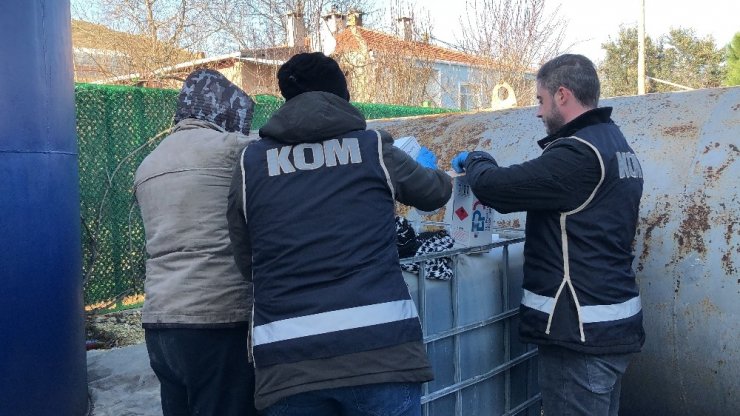 Büyükçekmece’de kaçak 40 ton yakıt ele geçirildi