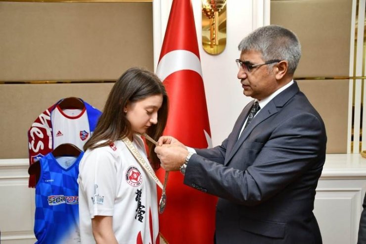 Sporculardan Vali Gürel’e ziyaret