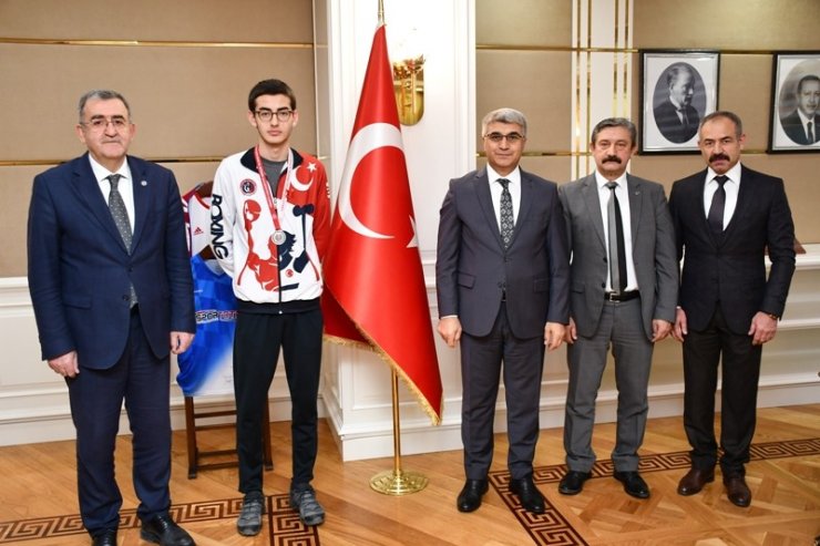 Sporculardan Vali Gürel’e ziyaret