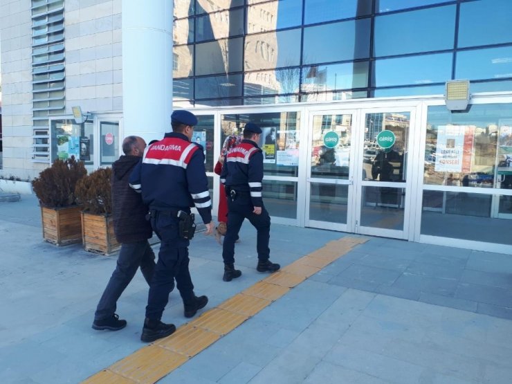 20 yıl cezası bulunan zanlı, 17 yıl sonra kapısı şifreli evde yakalandı
