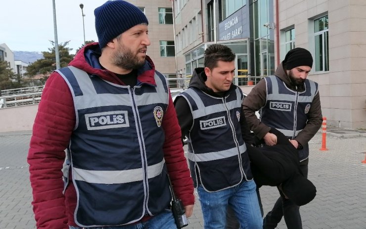 Annesinin çarşafıyla kuyumcuyu soymaya çalışan zanlı tutuklandı