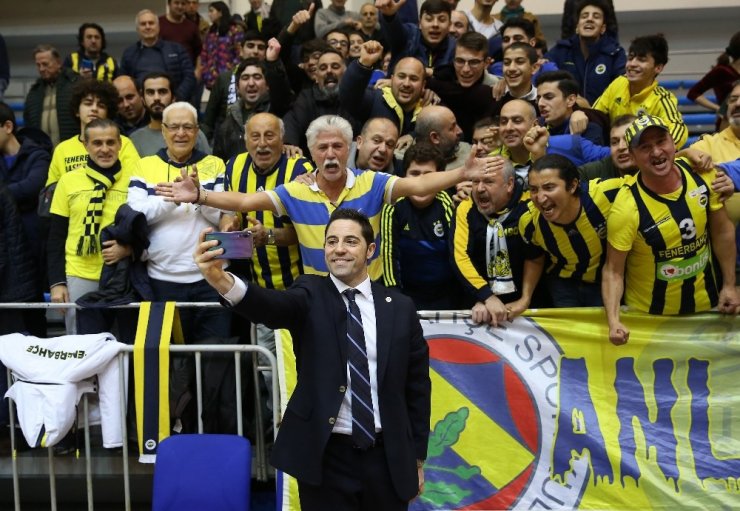Fenerbahçe, Euroleague’de çeyrek finali garantiledi