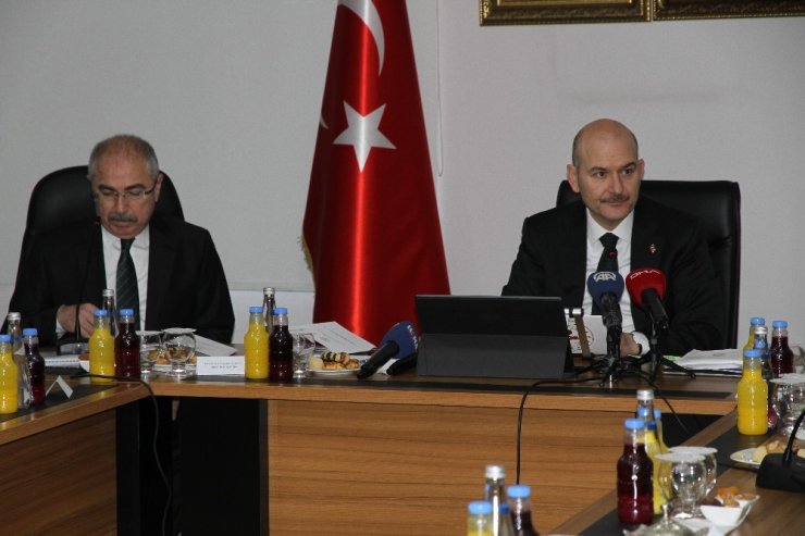 Bakan Soylu: “Dicle’nin, Fırat’ın kuzularını uyuşturucu çakallarına kaptırmayalım”