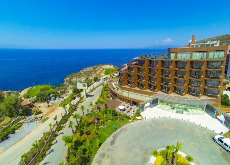 Kuşadası’nda 5 yıldızlı otel icradan satışa çıkarıldı