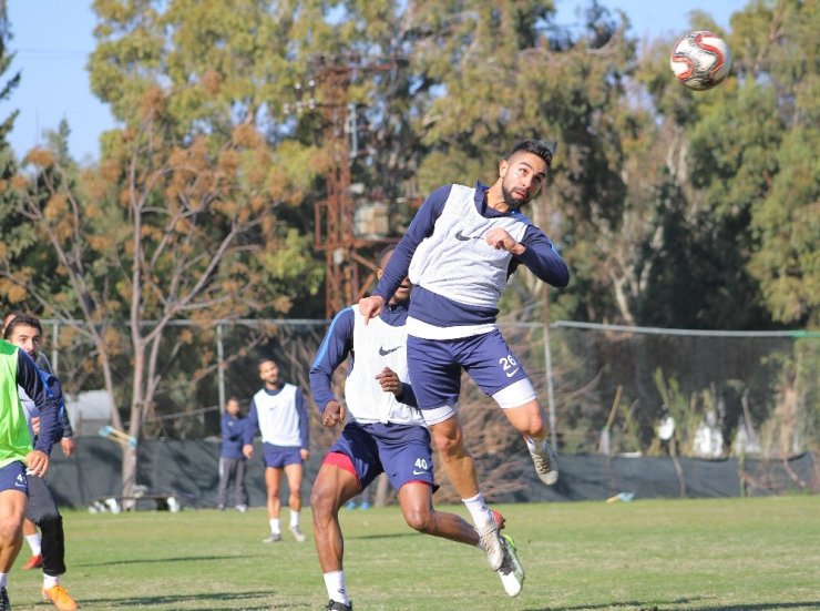 Lider Hatayspor, Menemen maçı hazırlıklarını sürdürüyor