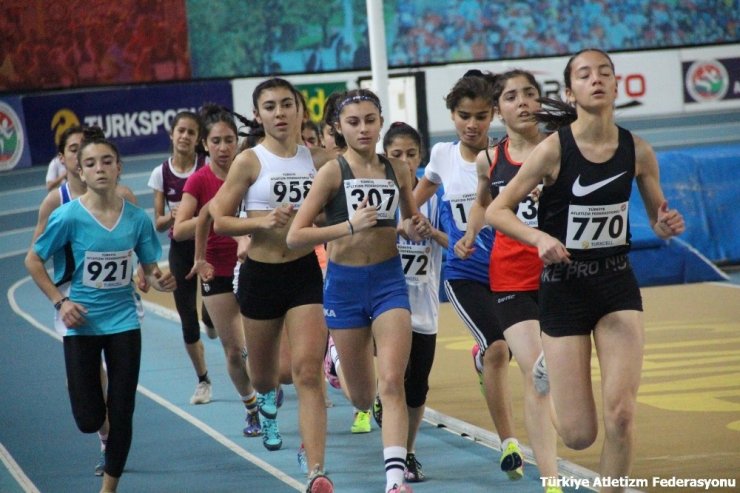 Kozluklu atletten iki altın madalya