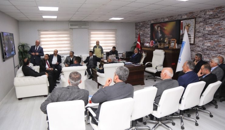AK Parti Yerel Yönetimler Genel Başkan Yardımcısı Çakır’dan Tuşba Belediyesine ziyaret