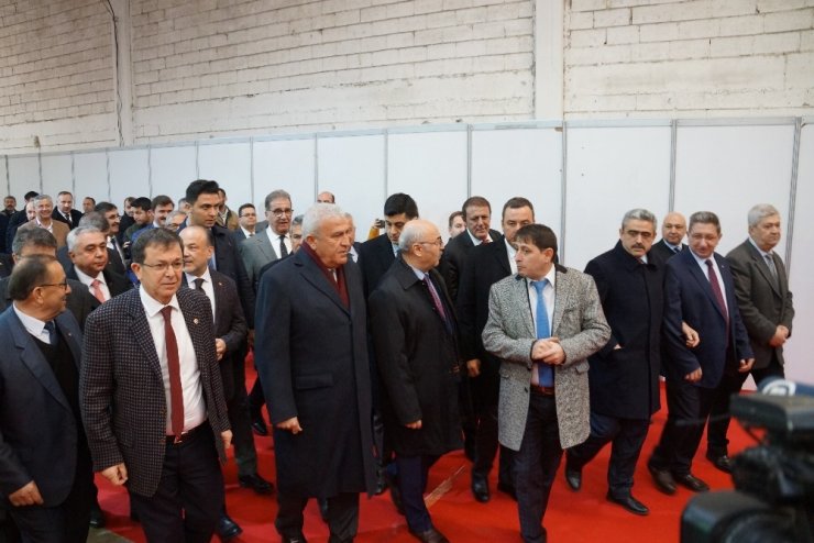 Aydın Tarım Fuarı kapılarını ziyaretçilerine açtı