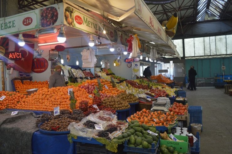 Üretim çok, müşteri yok