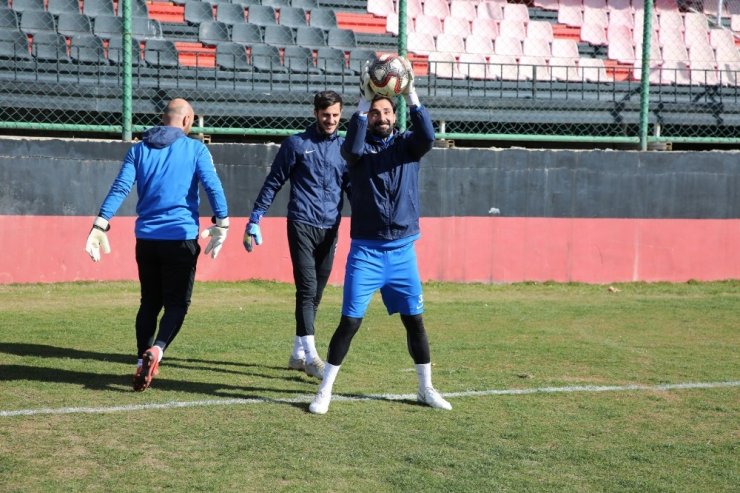Karaköprü Belediyespor seri peşinde