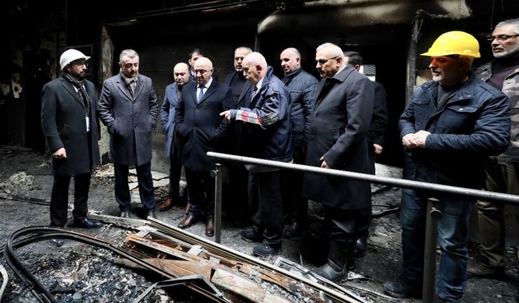 Kocaeli’deki AVM yangınında hasarın boyutu ortaya çıktı