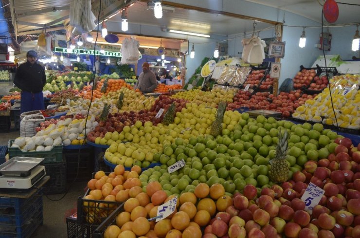 Üretim çok, müşteri yok