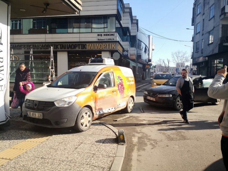 Sakarya’da aynı sokak üzerinde 1 haftada 3 kaza meydana geldi