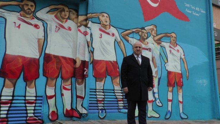 Milli Takım’ın asker selamı Kocaeli’de ölümsüzleştirildi