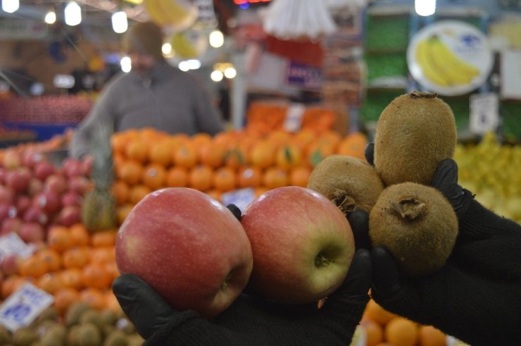 Üretim çok, müşteri yok