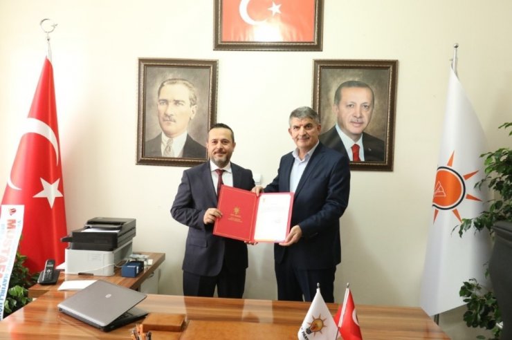 AK Parti Ürgüp İlçe Başkanlığında devir teslim töreni yapıldı