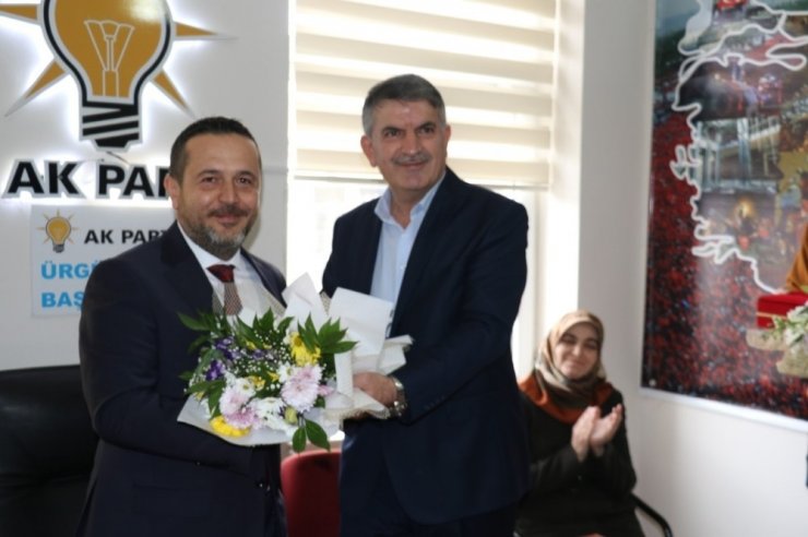 AK Parti Ürgüp İlçe Başkanlığında devir teslim töreni yapıldı