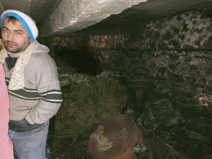 Alanya’da 2 katlı müstakil ev küle döndü