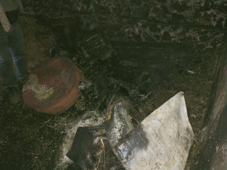Alanya’da 2 katlı müstakil ev küle döndü