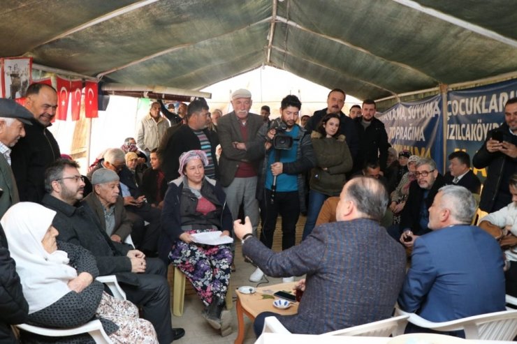 AK Parti’li Yavuz, Kızılcaköy’de jeotermal eylemcilerini nöbet çadırında ziyaret etti