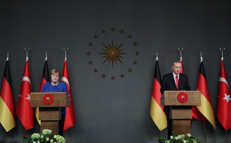 Cumhurbaşkanı Erdoğan: “Berlin sürecine gelen ülkelerin bu adama artık yüz vermemesi lazım”