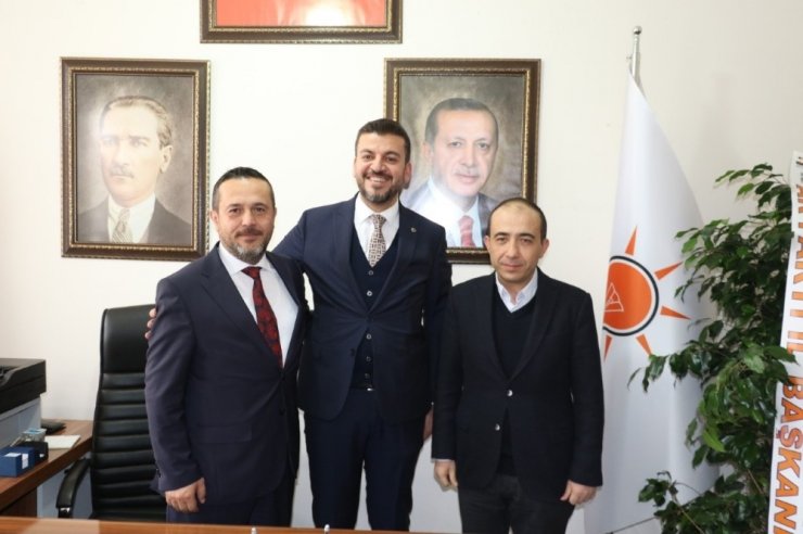 AK Parti Ürgüp İlçe Başkanlığında devir teslim töreni yapıldı