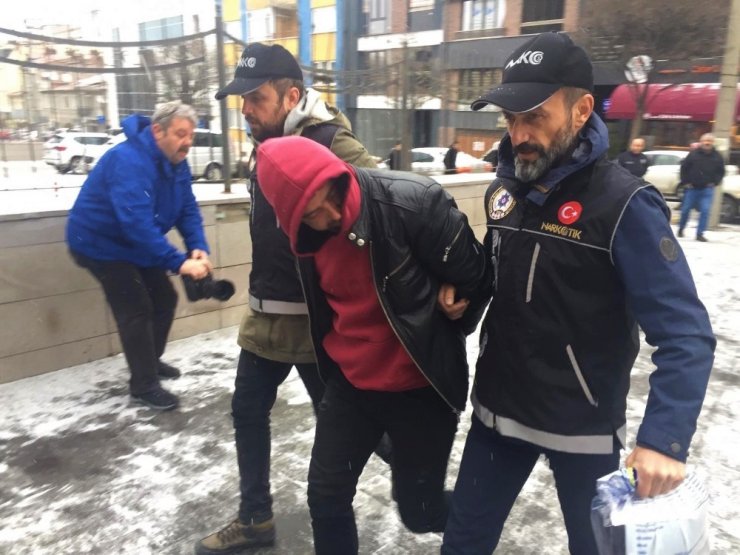 Narkotim’in uyuşturucuyla mücadelesi devam ediyor