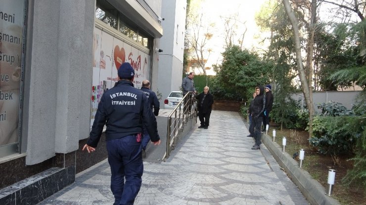 Kadıköy’de feci olay: Binanın şaft boşluğuna düşerek hayatını kaybetti