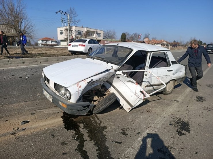 İlçe milli eğitim müdürü trafik kazası geçirdi