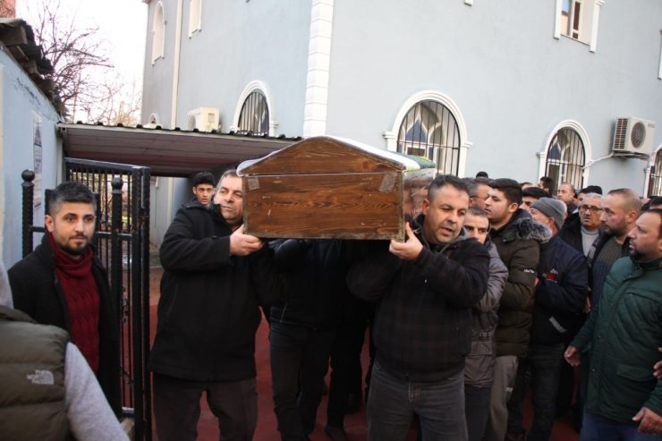 Feci kazada ölen genç son yolculuğuna uğurlandı