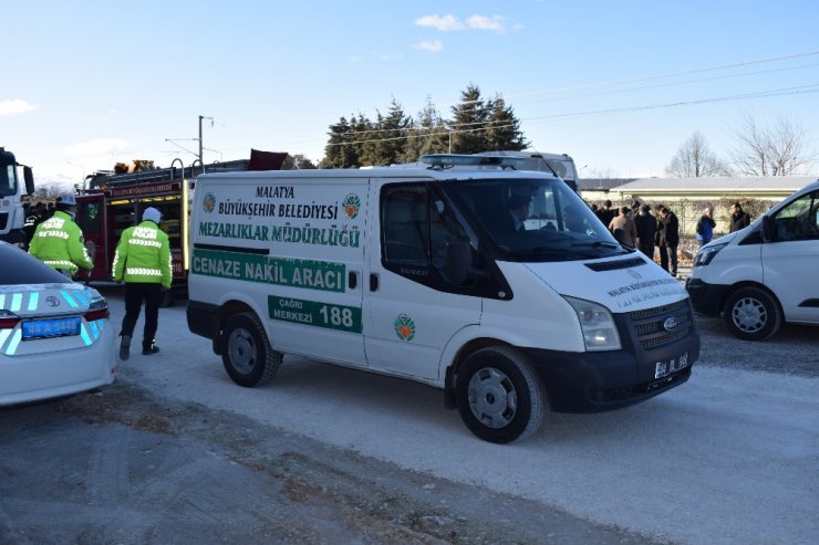 Hafriyat kamyonu belediye işçisini ezdi: 1 ölü