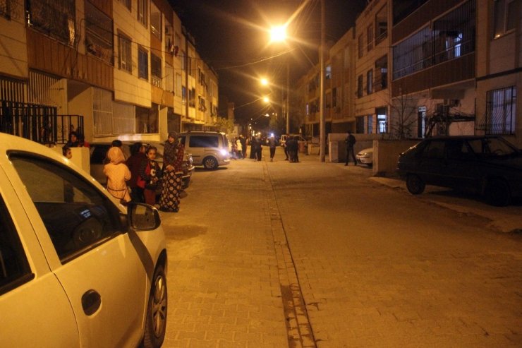 Depreme canlı yayında yakalandılar