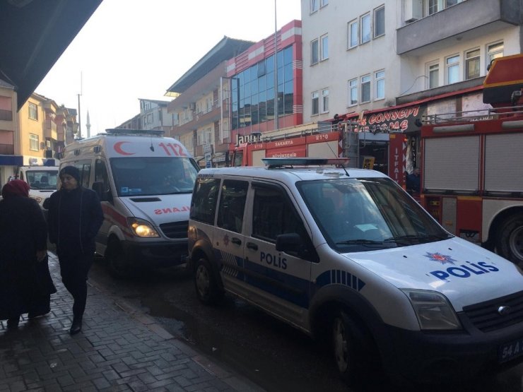 Doğalgaz sızıntısı nedeniyle evde yangın çıktı: 2 yaralı