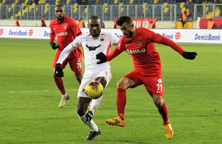Süper Lig: Gençlerbirliği: 1 - Gaziantep FK: 0 (Maç sonucu)