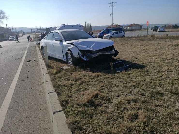 İlçe milli eğitim müdürü trafik kazası geçirdi