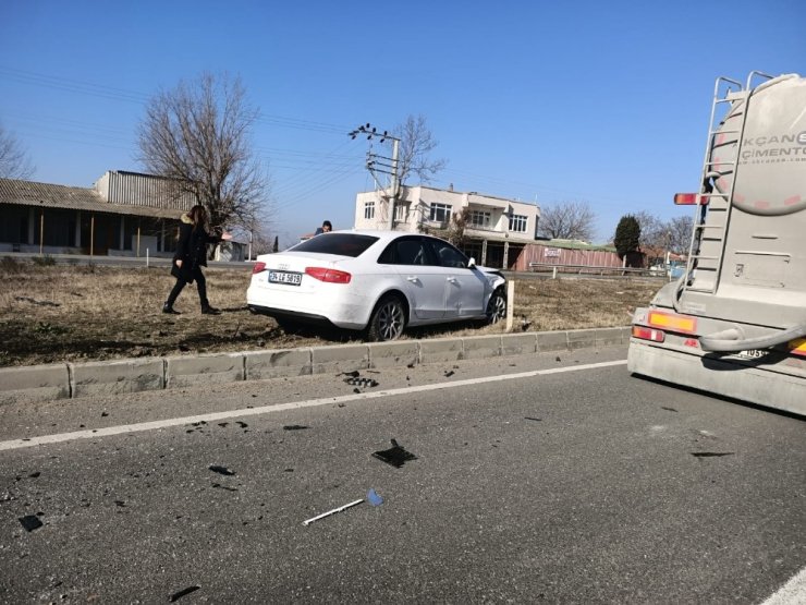 İlçe milli eğitim müdürü trafik kazası geçirdi