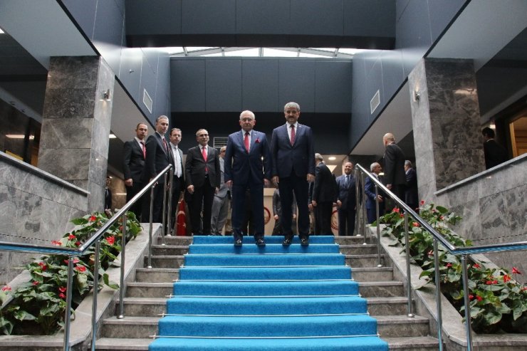 YSK’nın yeni başkanı Muharrem Akkaya oldu