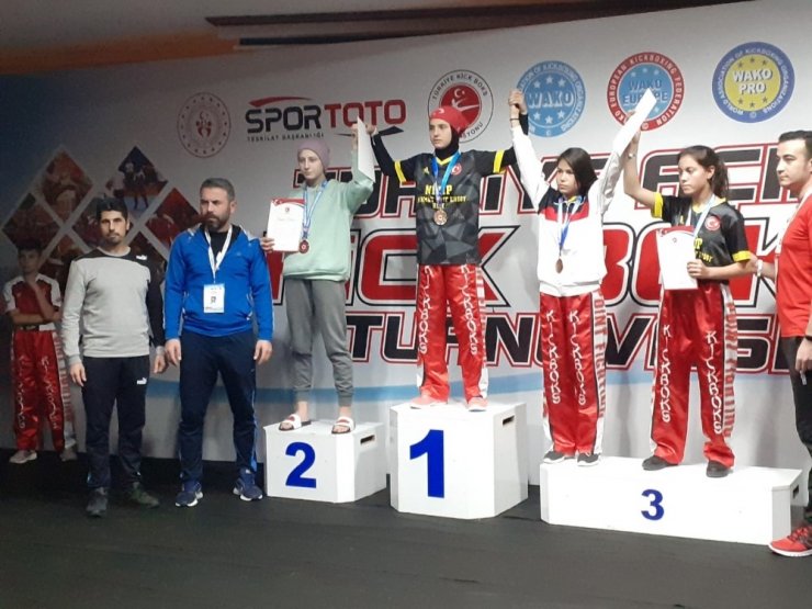 Kahramanmaraş’a kickboks’tan 2 madalya