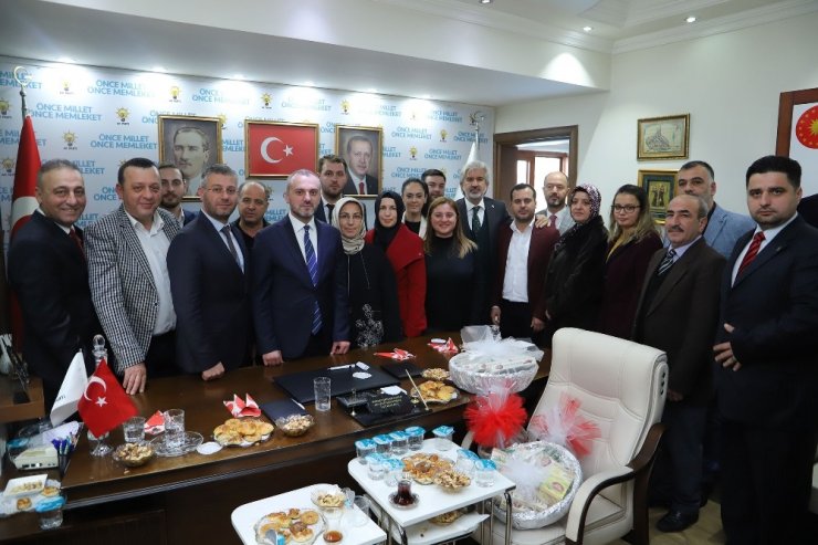 AK Parti’li Çipilioğlu: “İlçe teşkilatımız Türkiye’ye örnek gösterildi”