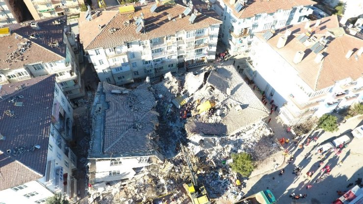 Enkaz alanı havadan görüntülendi