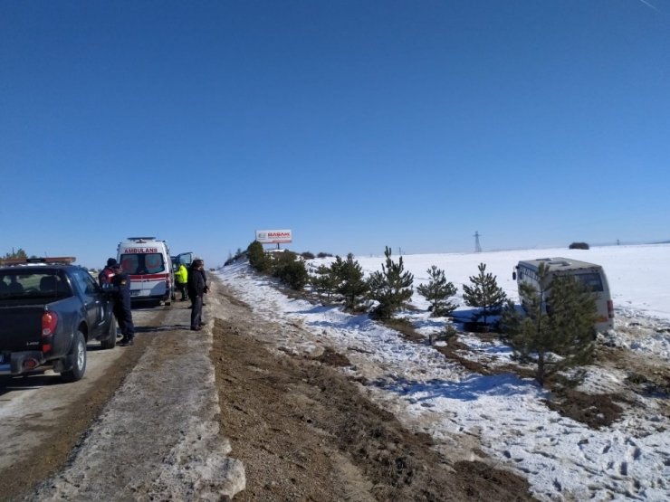 Eskişehir’de halk otobüsü yoldan çıktı: 6 yaralı