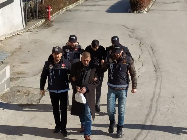 Uyuşturucu şüphelileri adliyede