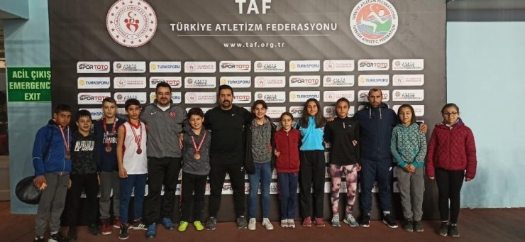 Aydın’ın atletizmde başarıları devam ediyor