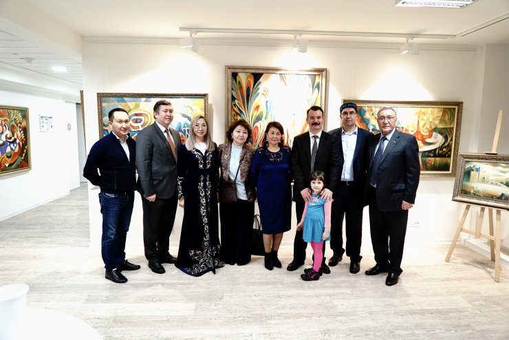 Köln'de "Kazakistan Sanatında Kadınlar" sergisi açıldı